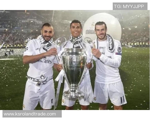 全球十大足球巨星排名 谁将是足球历史最强球员之选