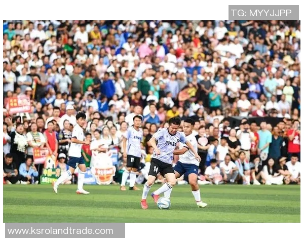 当足球巨星走上街头草根球场掀起一场野球风暴 当足球巨星走上街头草根球场掀起一场野球风暴